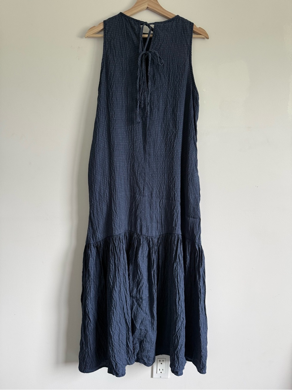Zara Sleeveless Dark Blue Tiered Maxi Dress with Pockets - Picture 3 of 9
